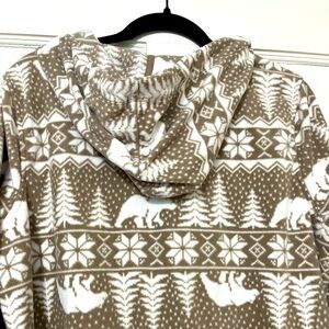 Old navy women’s bear print onesie